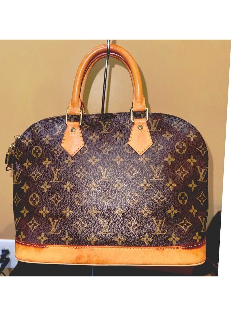 Louis Vuitton Alma PM Monogram Satchel #300 lock and key, Dust Bag - Picture 2 of 15